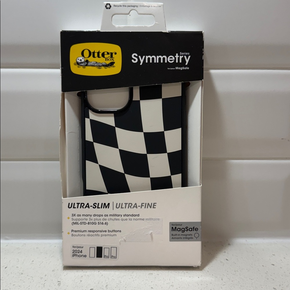 OtterBox Symmetry Series Black and White Checkered Case
